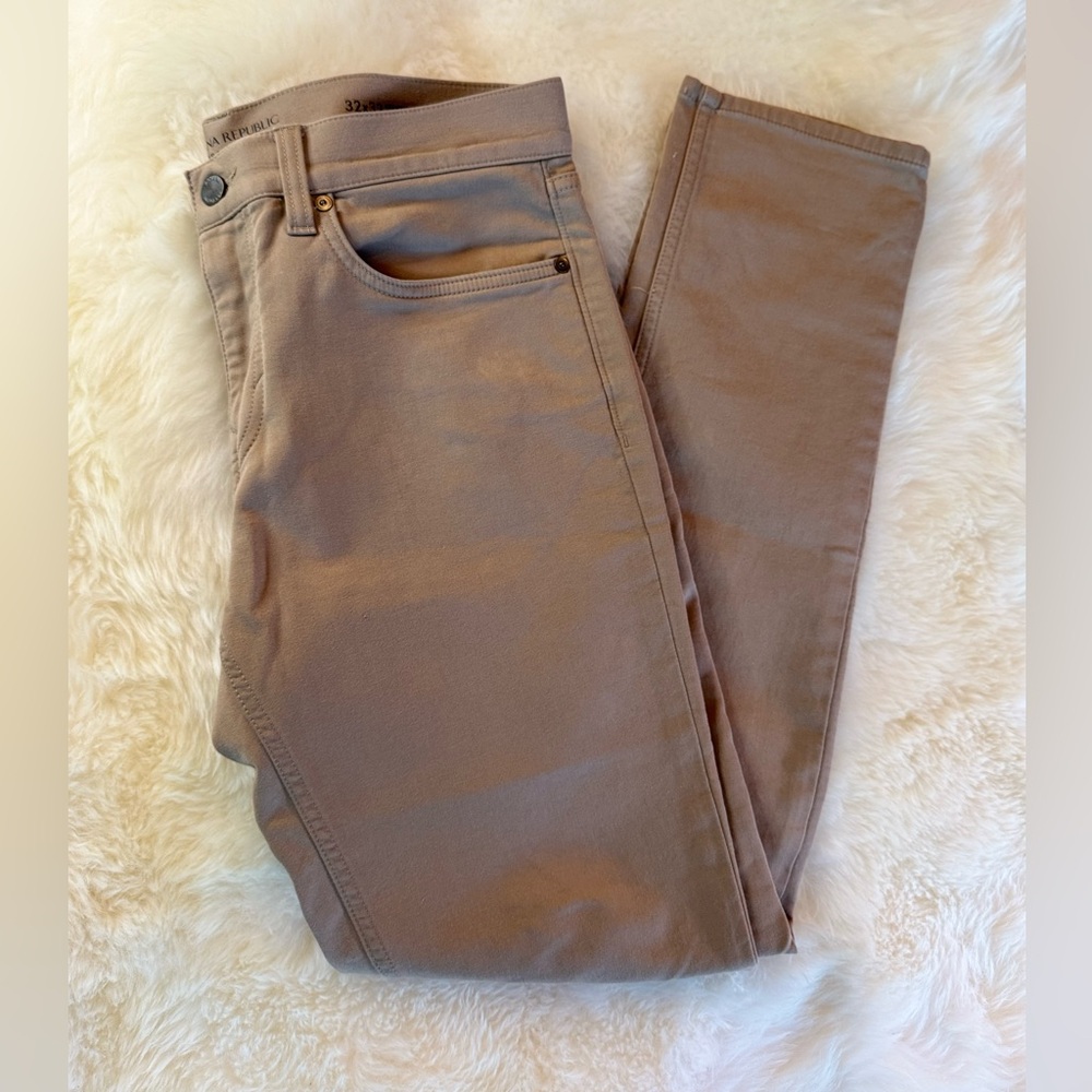 Banana Republic Traveler Pants - Picture 1 of 4